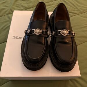 TOGA VIRILIS Black Leather Loafers
